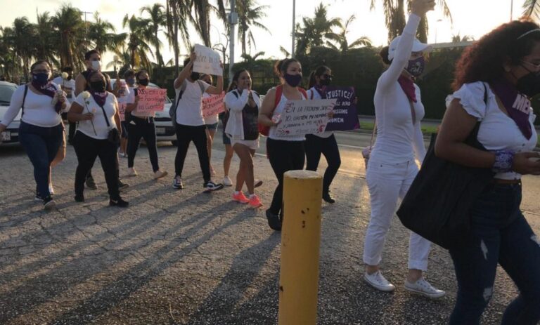 Ahora se manifiestan también en Playas de Cancún