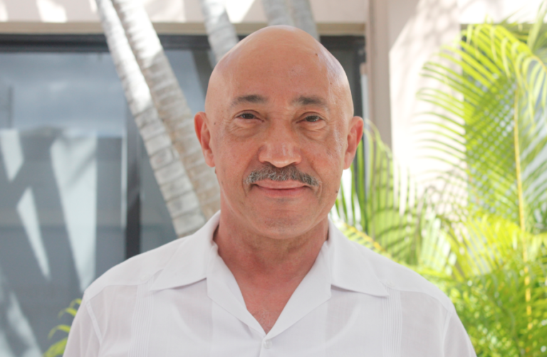 $380,000.00 sueldo y aguinaldo del rector de la UADY.