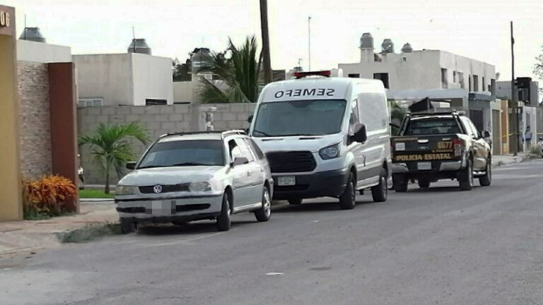 Hombre encuentra a su esposa muerta