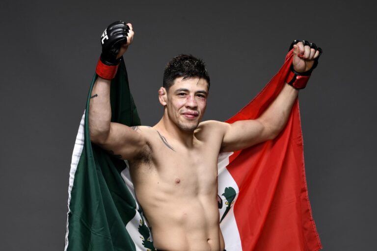 BRANDON MORENO SE CONVIRTIÓ EN EL PRIMER CAMPEÓN  NACIDO EN MÉXICO EN LA HISTORIA DE UFC