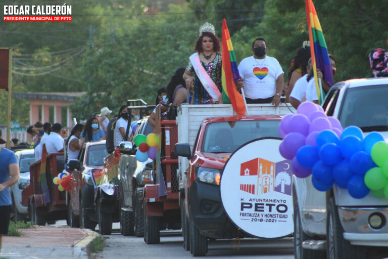 RIMERA CARAVANA LGBT EN PETO