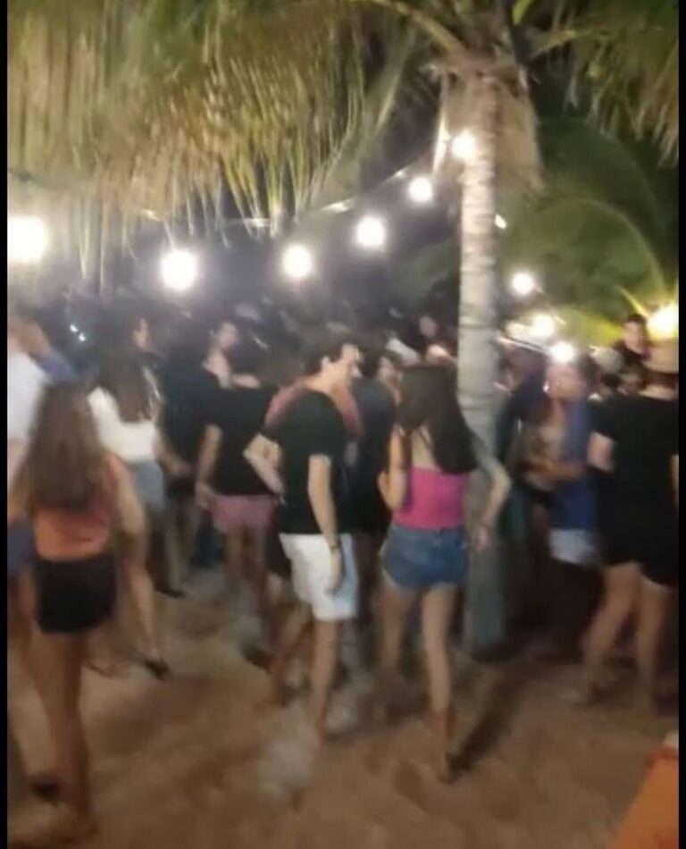 SIN CUBREBOCAS. Clausuran fiesta de Juniors con más de 300 personas en Chicxulub Puerto