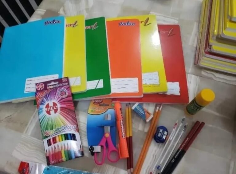 COLECTA DE ÚTILES ESCOLARES PARA NIÑOS DE BAJOS RECURSOS EN MÉRIDA