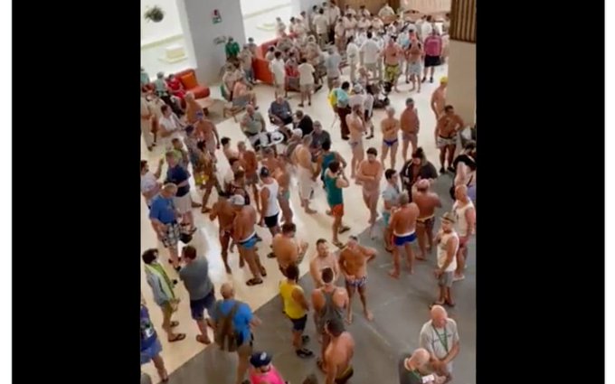 Enfrentamiento en playa de Puerto Morelos deja dos muertos