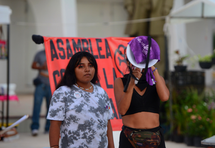 9N: Colectivos se manifiestan en contra de los feminicidios, en el marco del aniversario de la represión policial