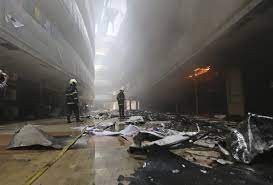 Al menos 10 muertos tras incendio en hospital COVID en India