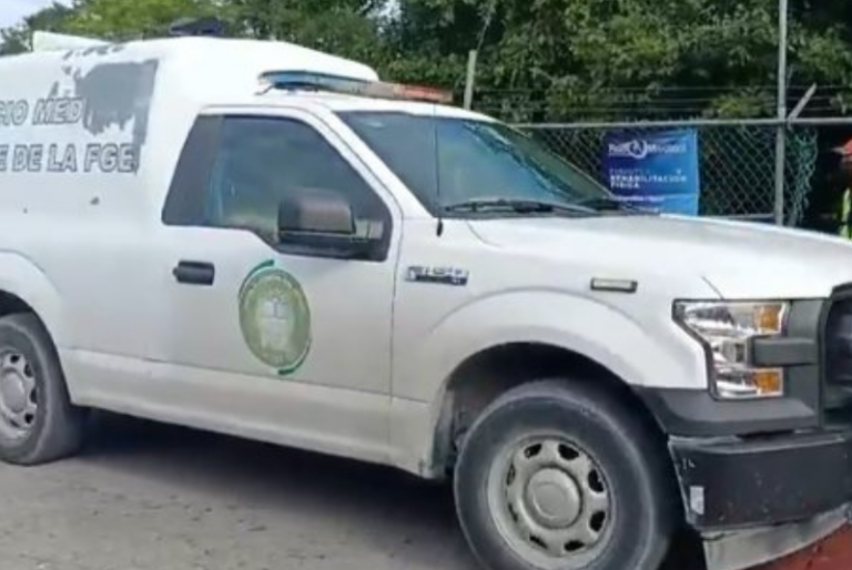 Rescatan cuerpo de hombre desaparecido tras hundimiento de una embarcación en Cozumel