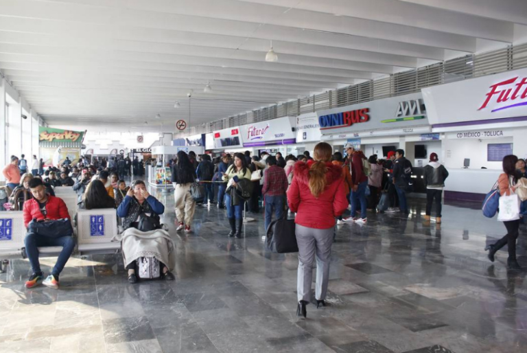 ¿Cuáles son los descuentos para estudiantes y maestros en Vacaciones de Semana Santa?